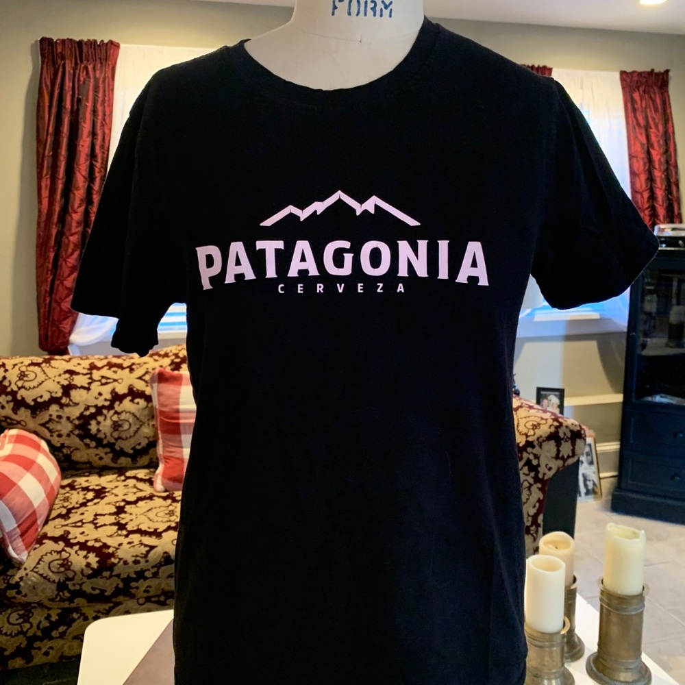 Patagonia mens shirt size small